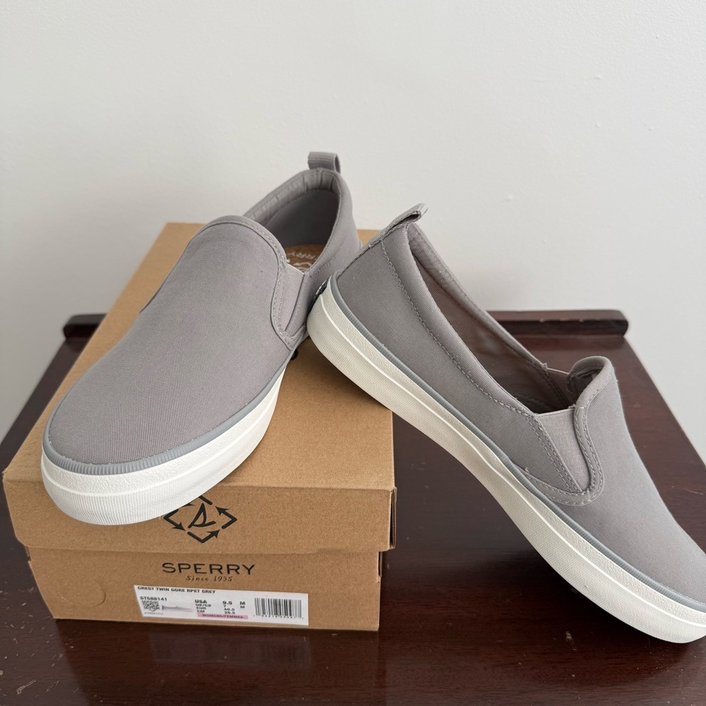 NWT Sperry  Women's Grey Crest Twin Gore Seacycled  Canvas Sneakers. S 9.5